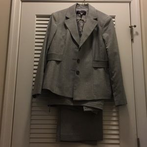 Women’s Business Suit